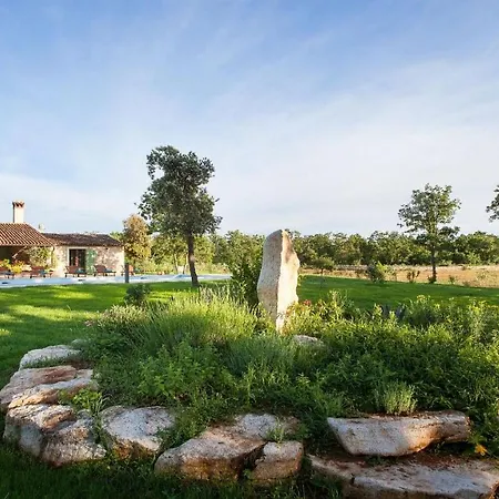 Lovely Rural With A Swimming Pool In Villa *